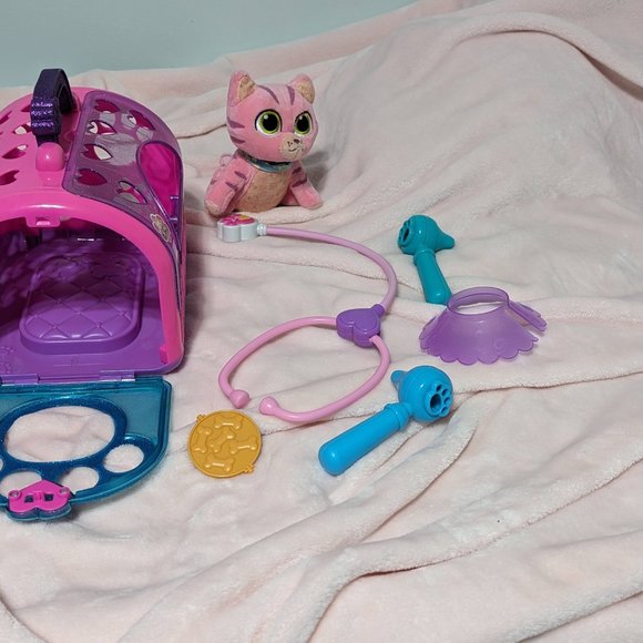 Disney Toys Doc Mcstuffins Patient Kitty Vet Set Poshmark